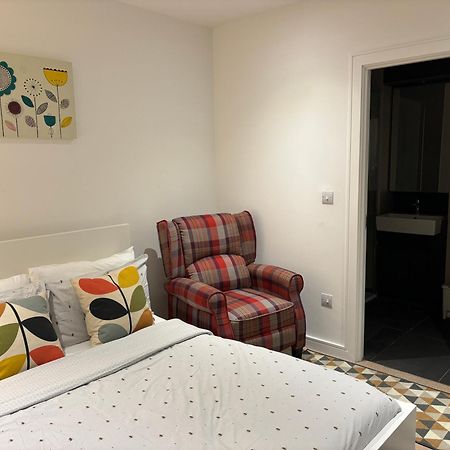 Modern En-Suite Room And Self Catering In London Kültér fotó